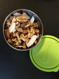 <img src="trailmix.jpg" alt="natural healthy snack zero waste"